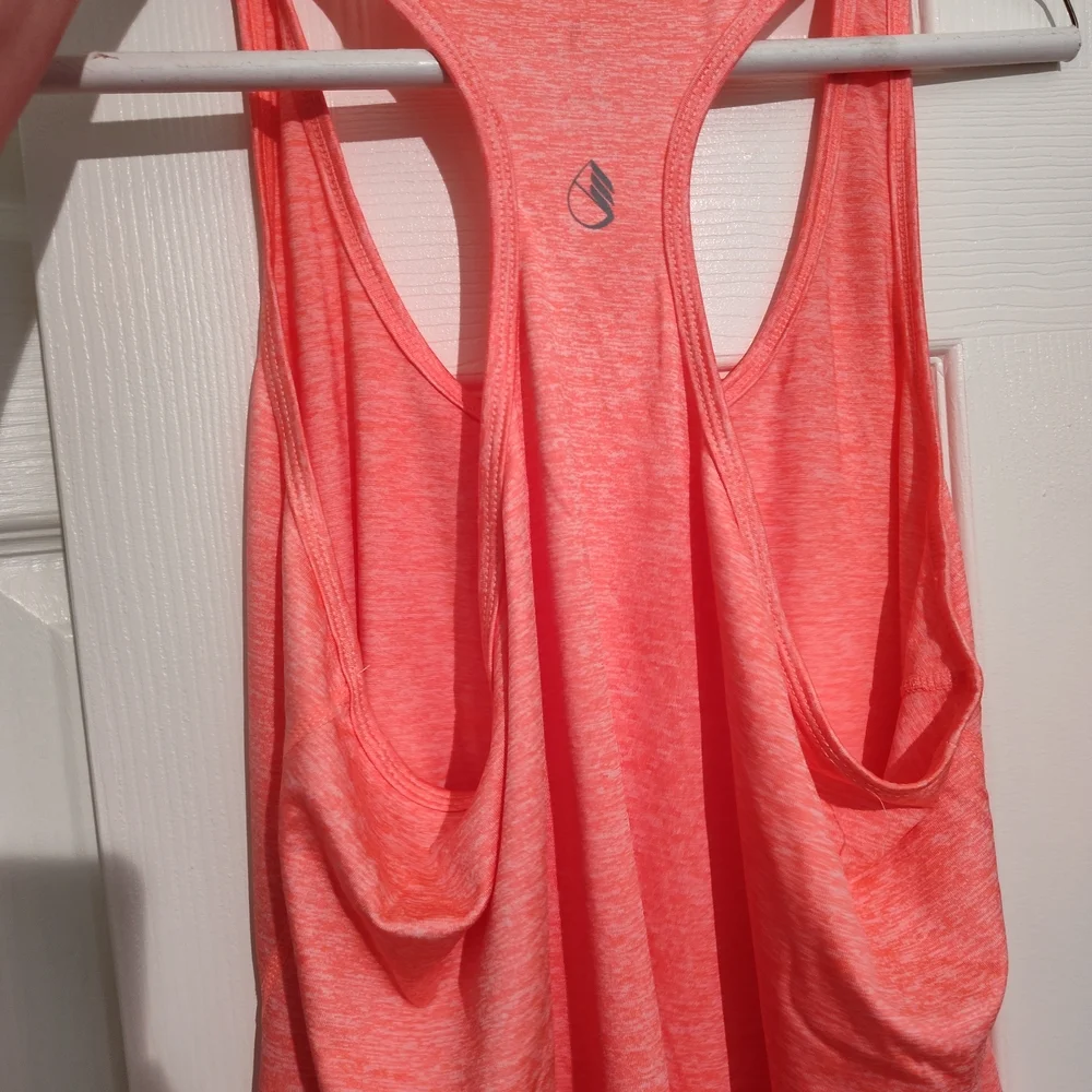 IcyZone Women’s XXL Coral Racerback Tank Top – Lightweight Activewear Gym Yoga - Picture 3 of 3